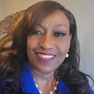 Meet your Posher, Shirley